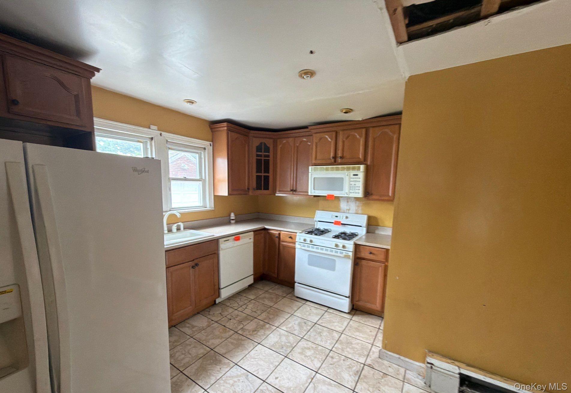 79 Elmwood Avenue Property Photo 5