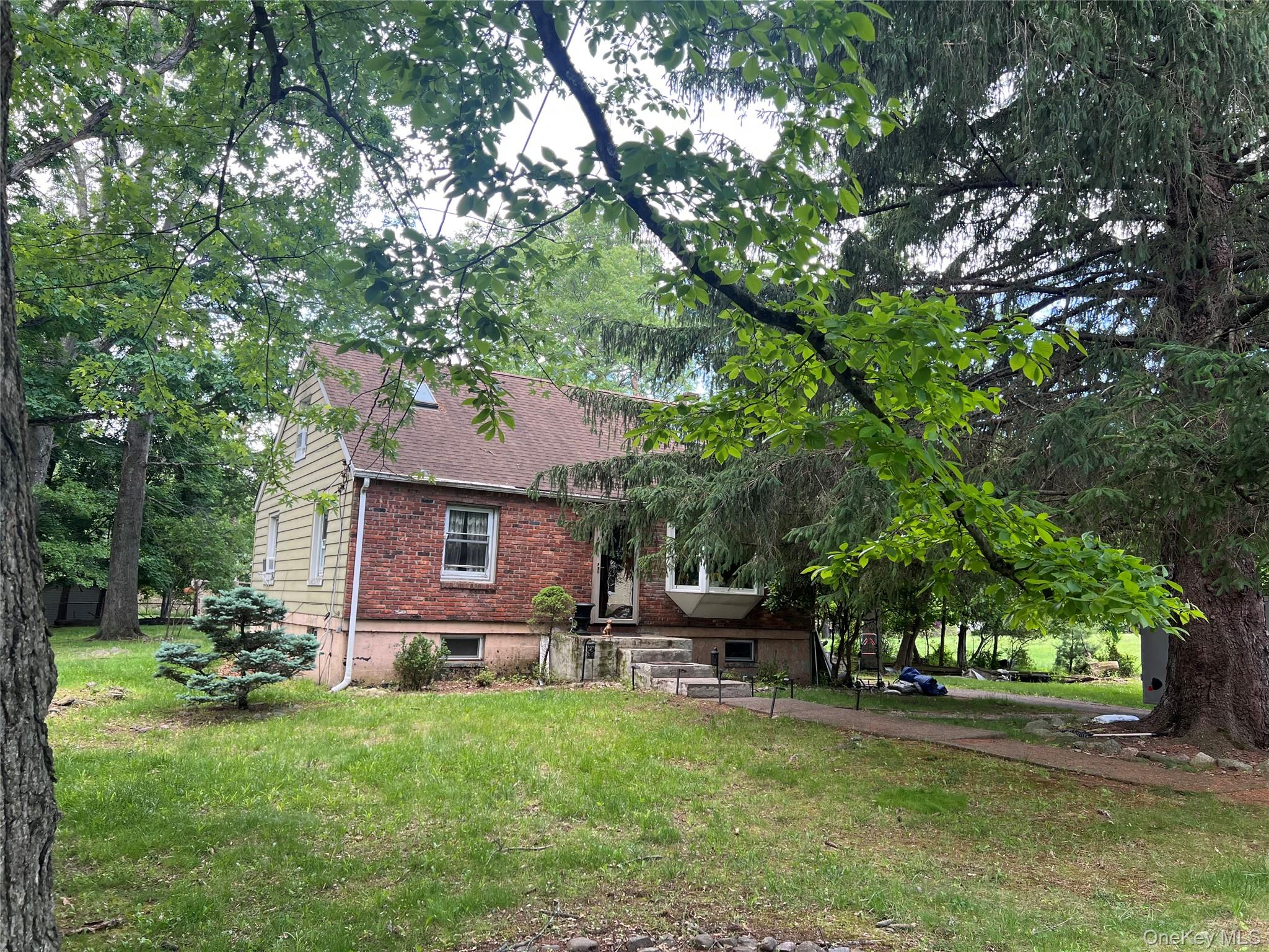 8 Mountain View Property Photo 2