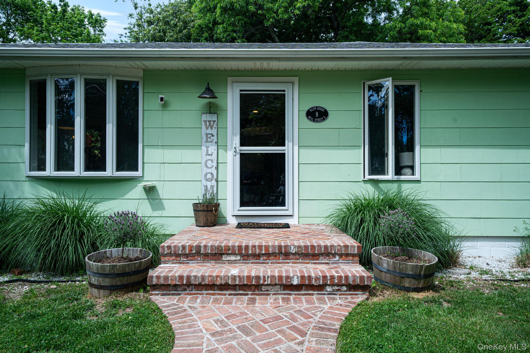 8 Hill Street Property Photo 2