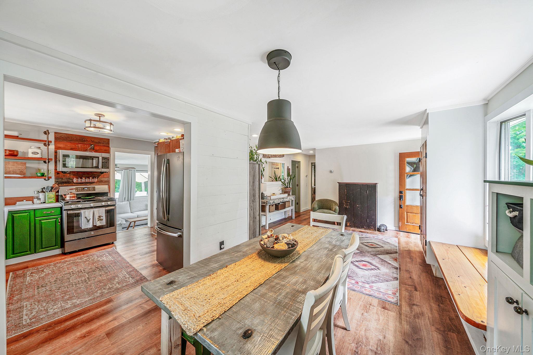 8 Hill Street Property Photo 6