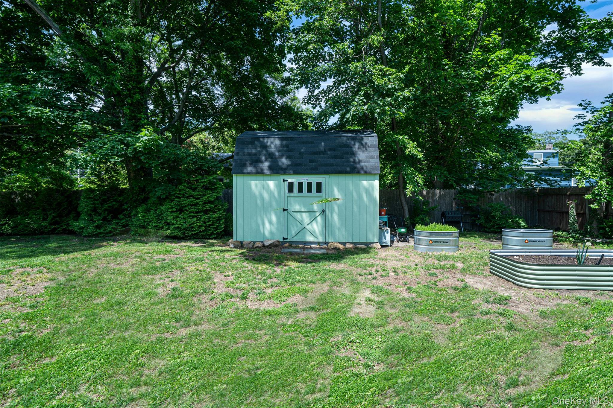 8 Hill Street Property Photo 23