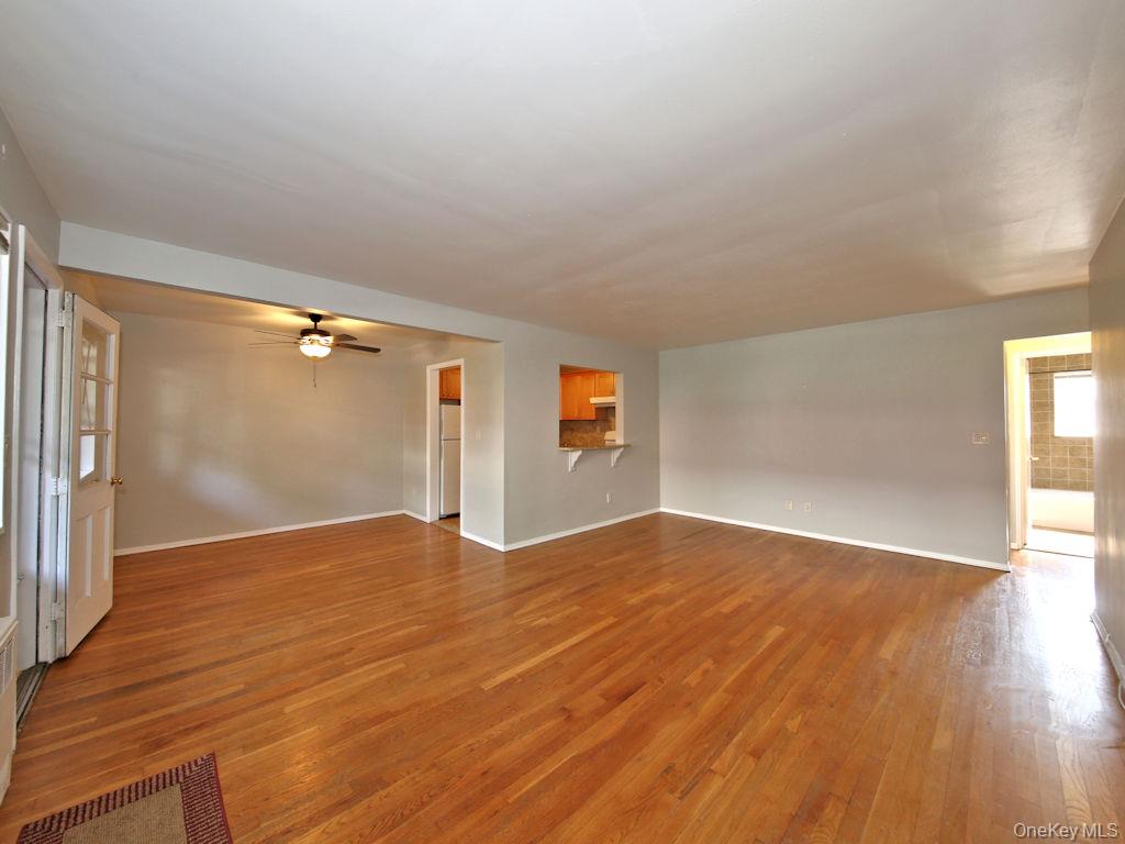 419 Tompkins Avenue 3 Property Photo 3
