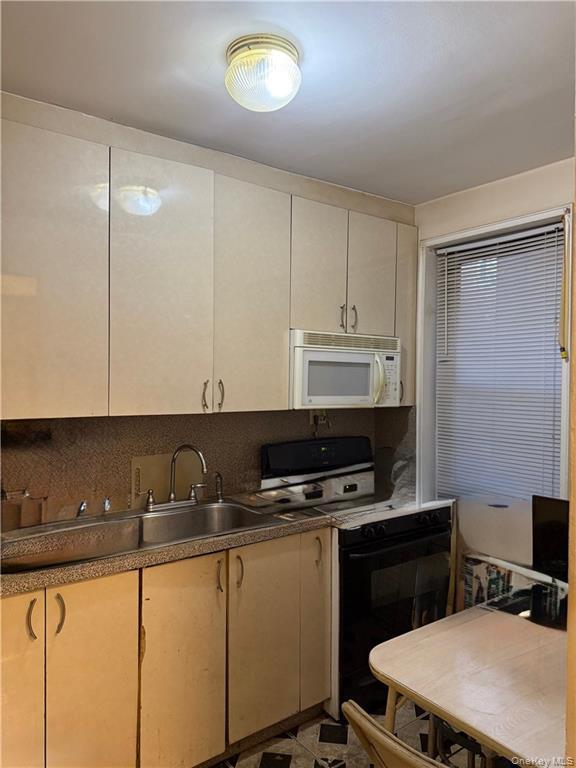 150 West End Avenue 3b Property Photo 11