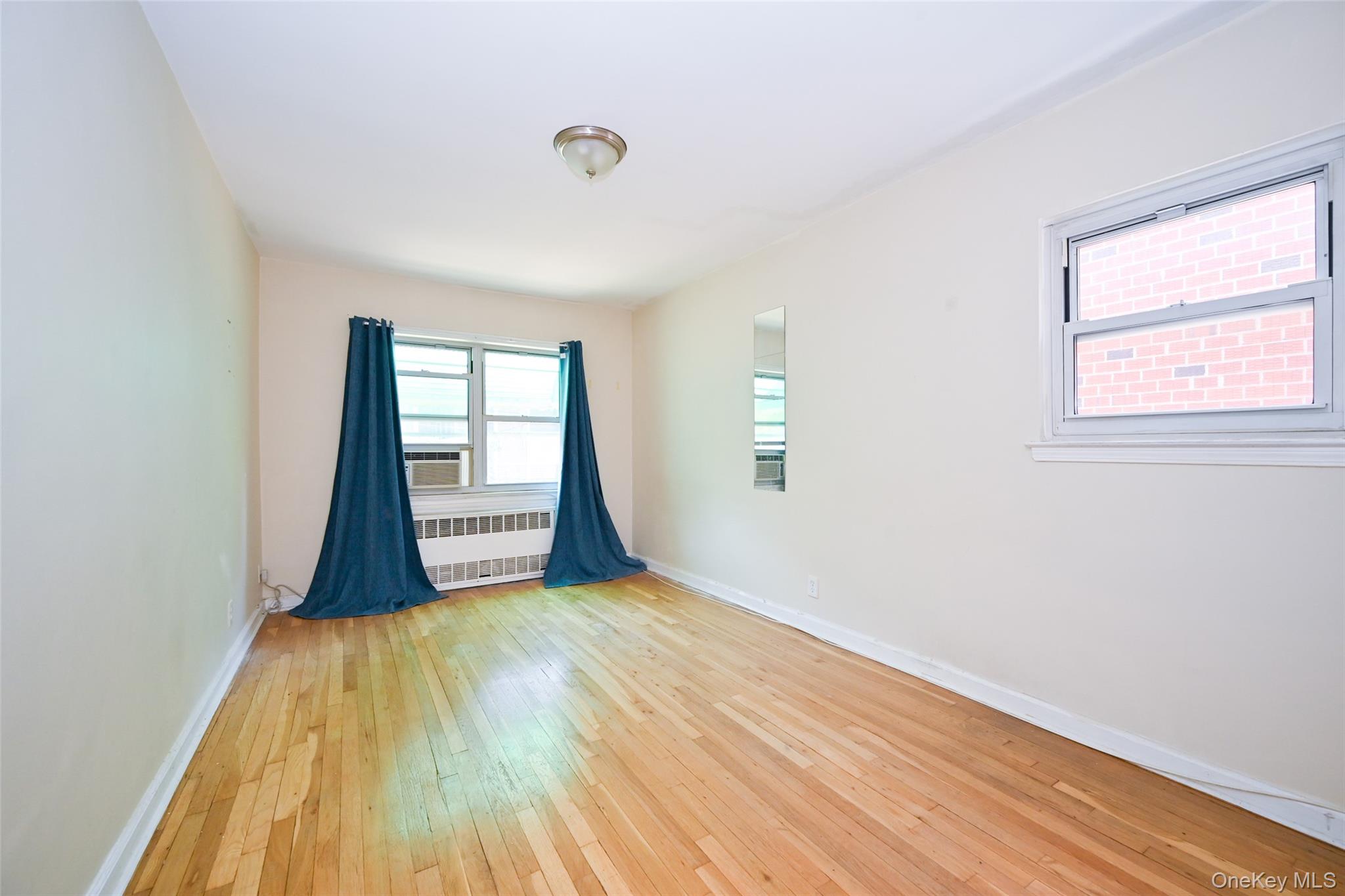 32-69 38th Street Property Photo 7