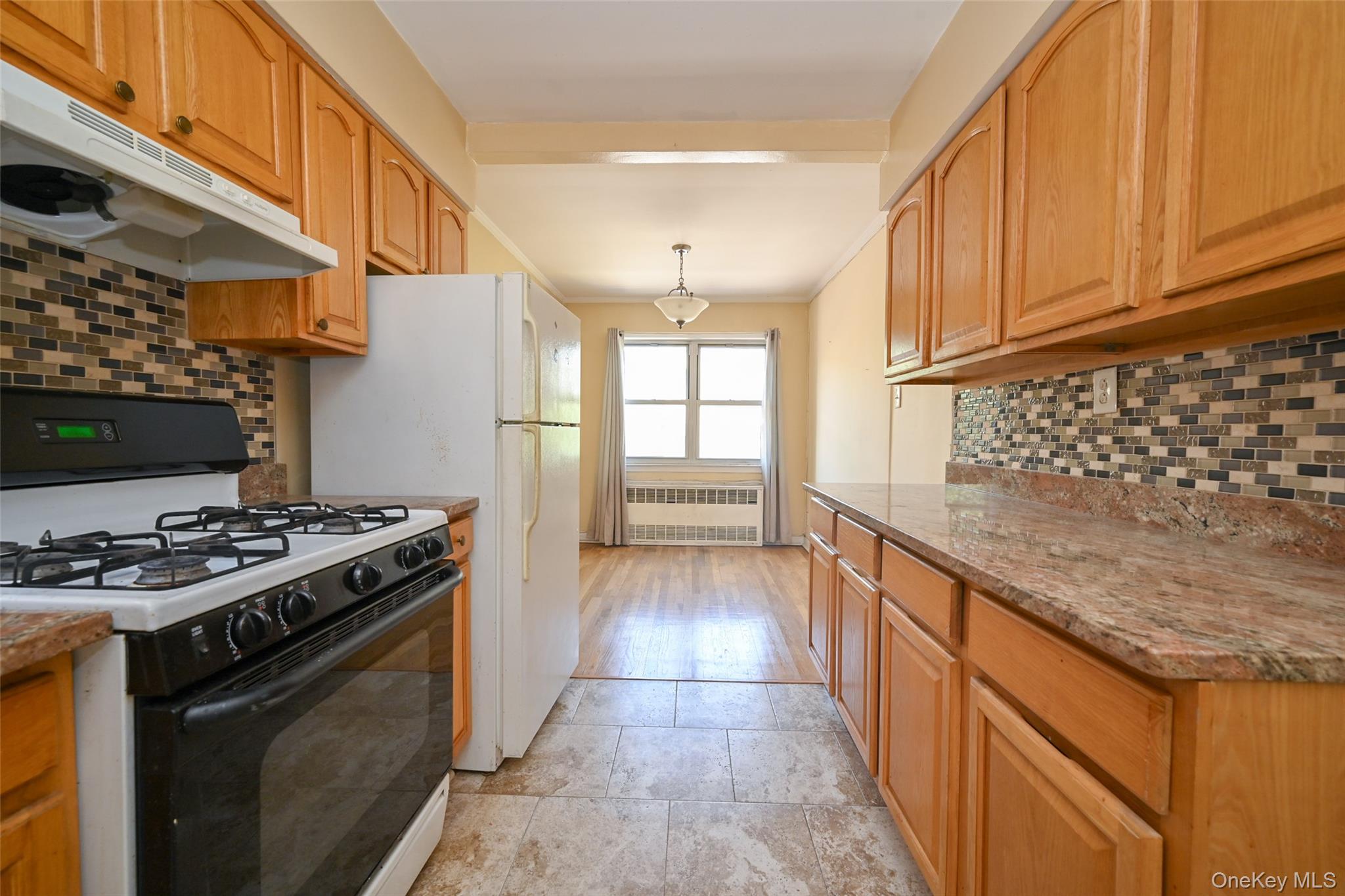 32-69 38th Street Property Photo 12