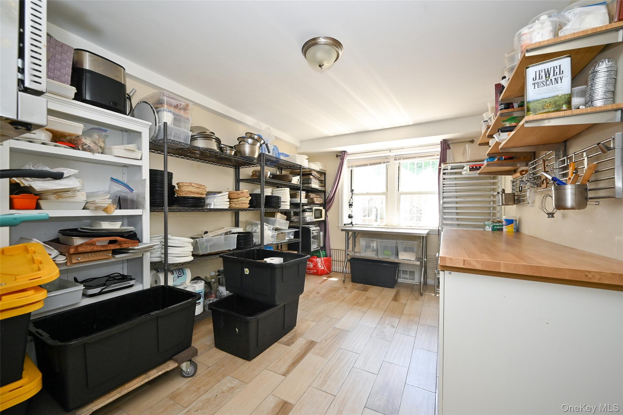 32-69 38th Street Property Photo 15