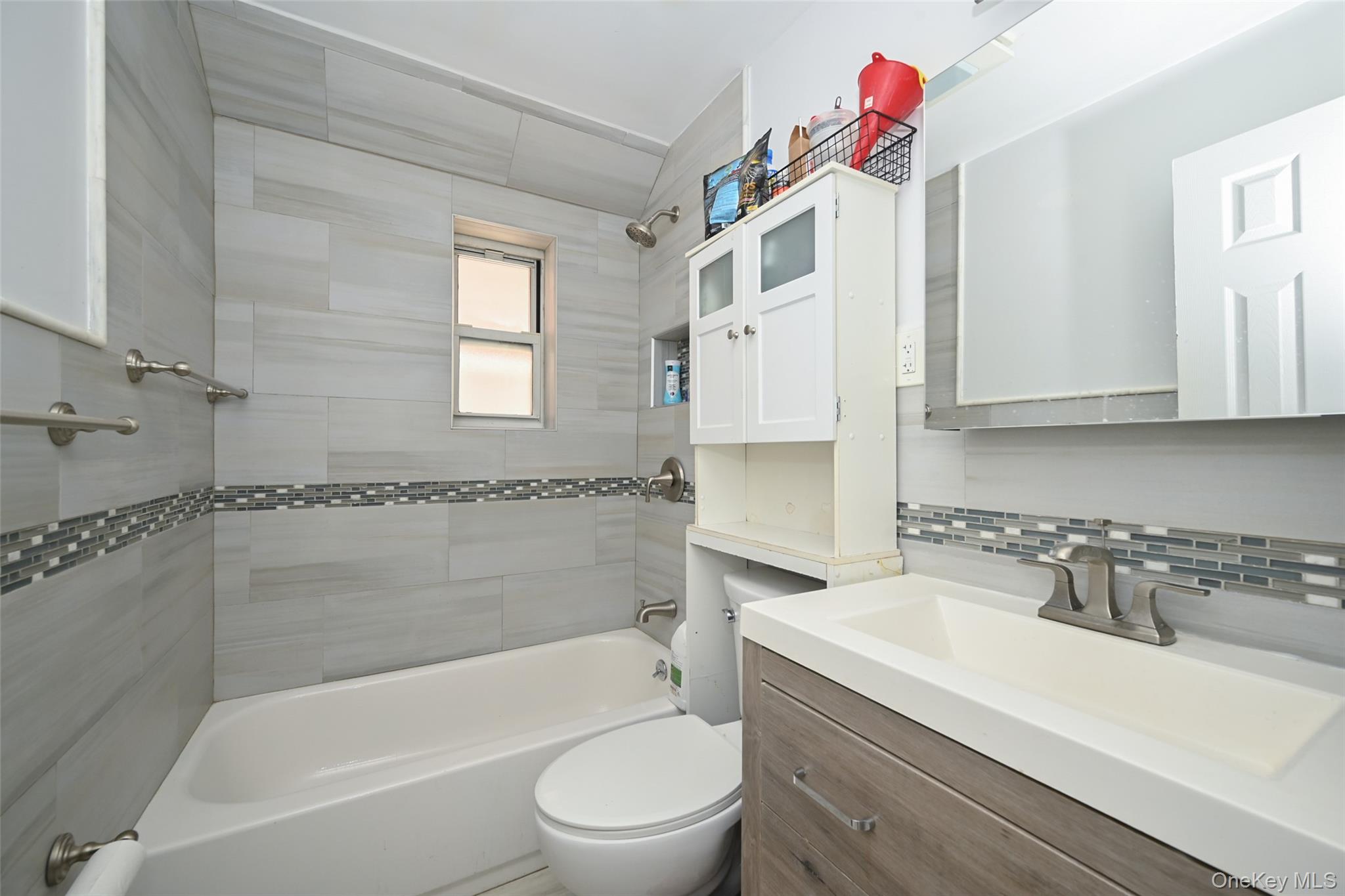32-69 38th Street Property Photo 17