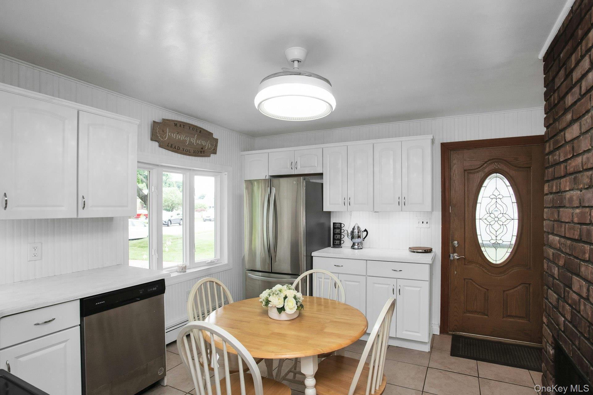 53 Elves Lane Property Photo 6