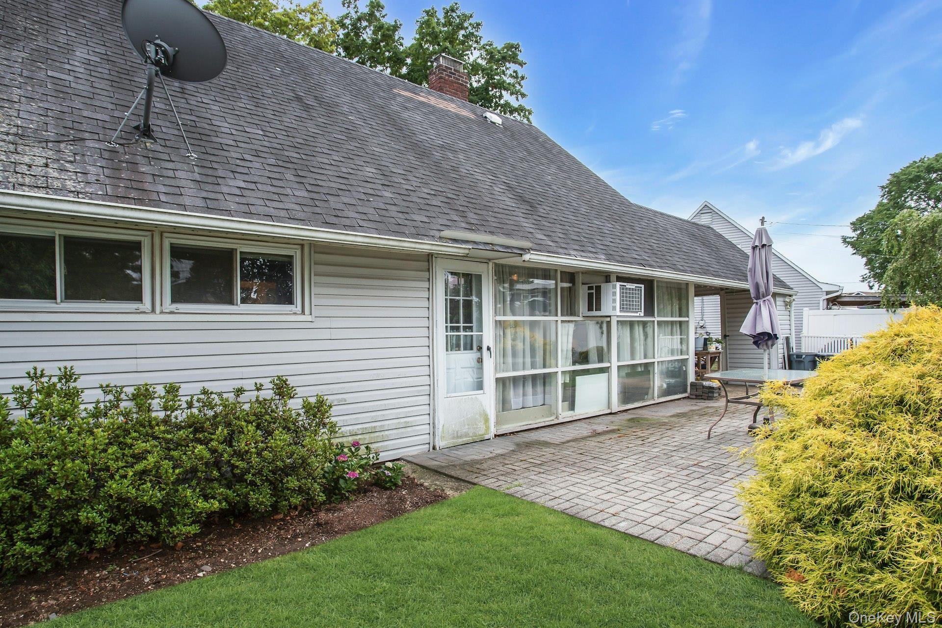 53 Elves Lane Property Photo 26