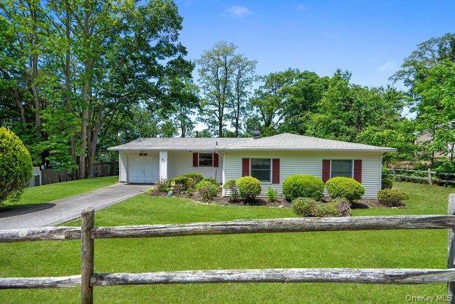 14 Campus Drive Property Photo 1