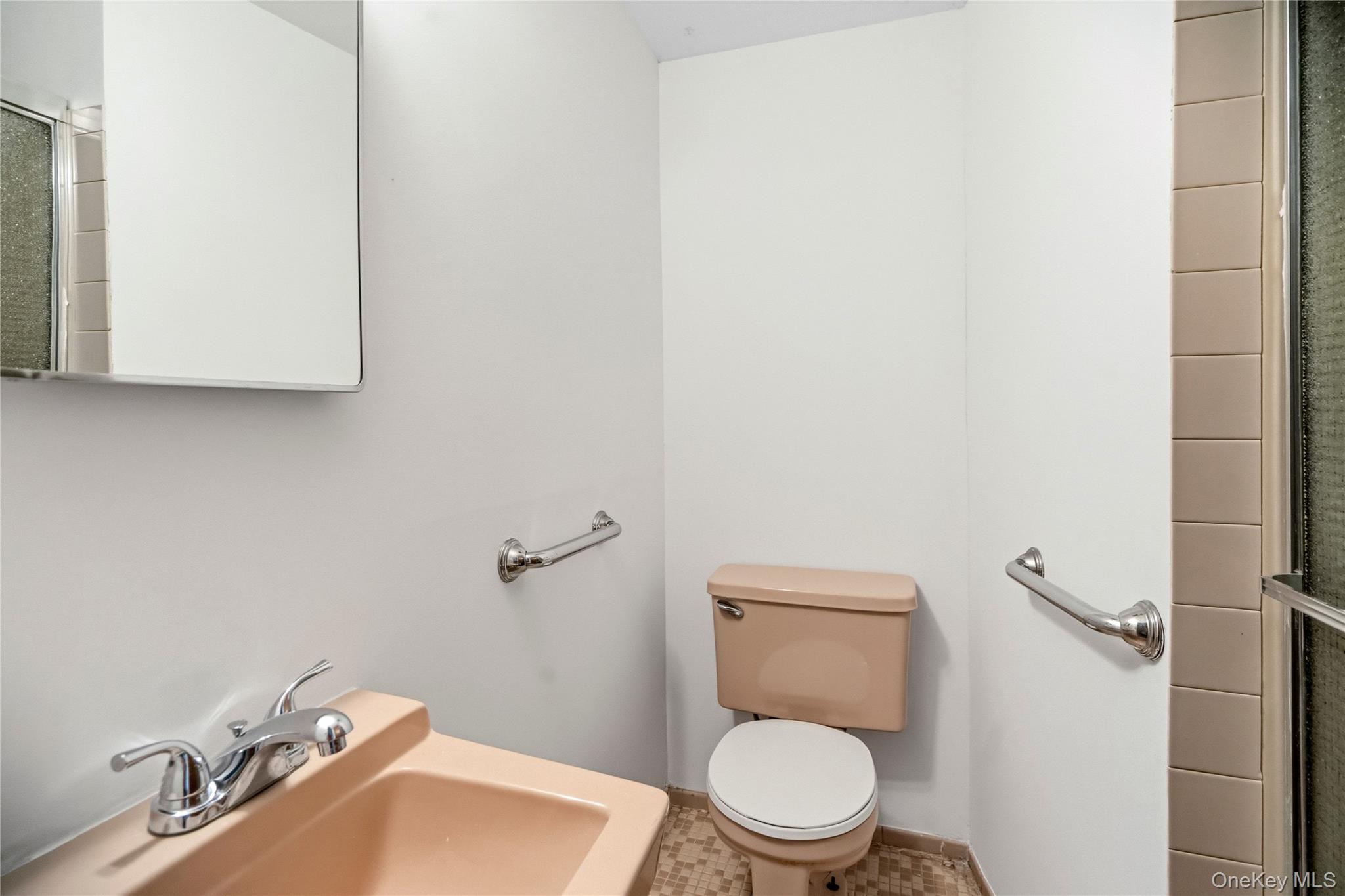 14 Campus Drive Property Photo 15