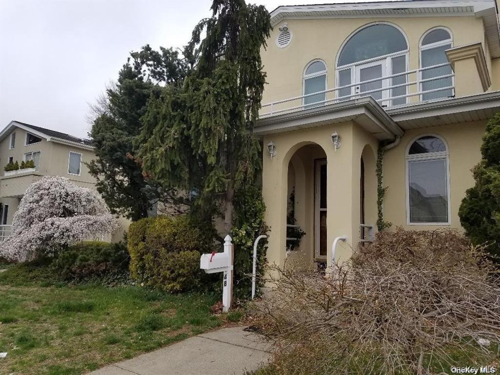 48 Orchard Beach Boulevard Property Photo 1