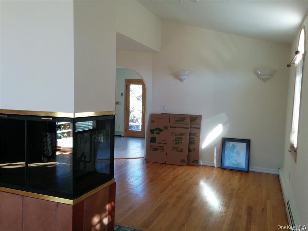 48 Orchard Beach Boulevard Property Photo 7