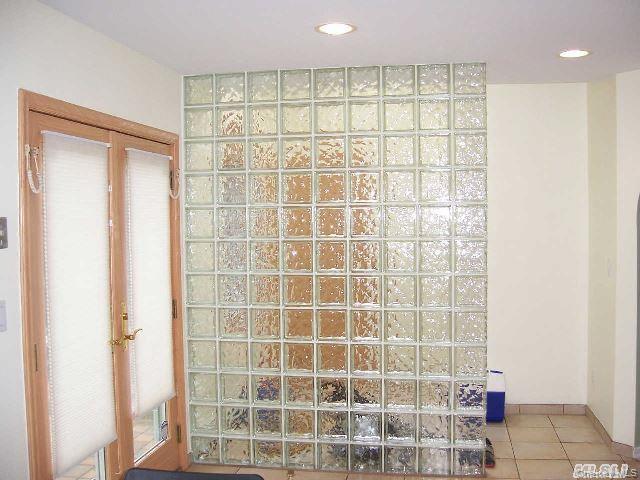 48 Orchard Beach Boulevard Property Photo 8