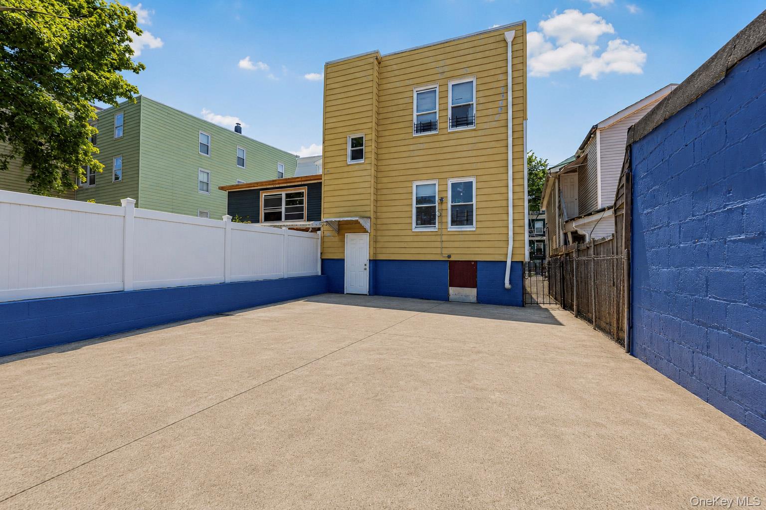123 Oliver Avenue Property Photo 4