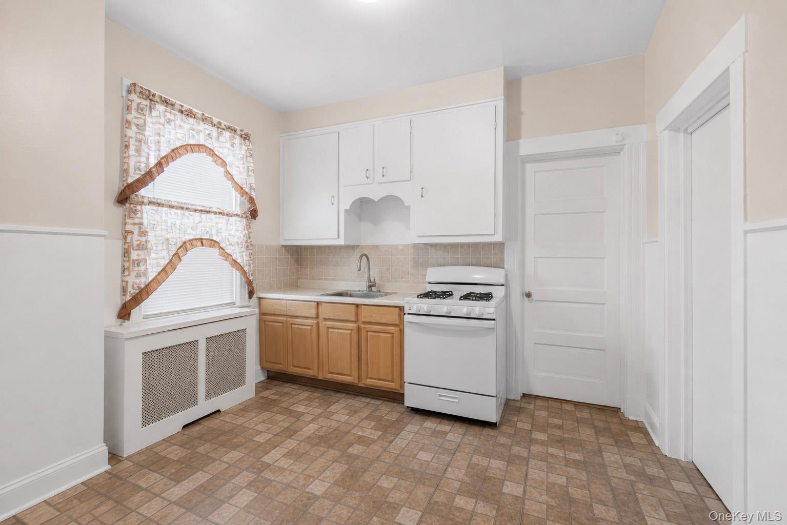 123 Oliver Avenue Property Photo 10