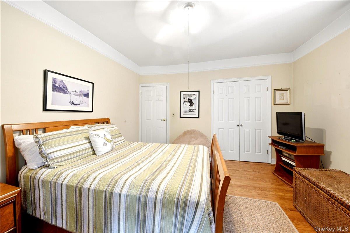 1843 Yates Avenue Property Photo 11