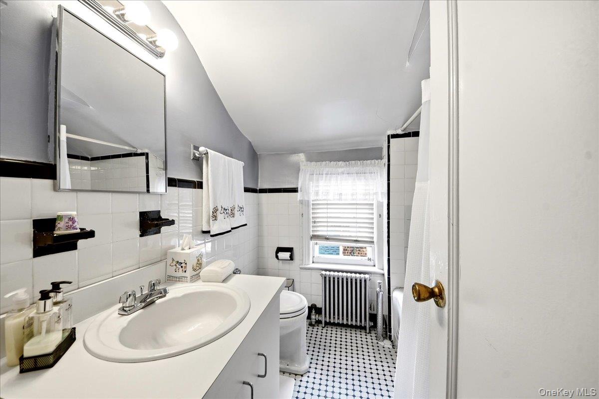 1843 Yates Avenue Property Photo 14