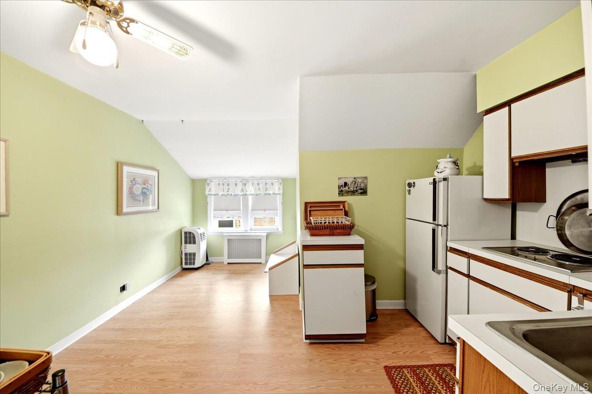 1843 Yates Avenue Property Photo 18
