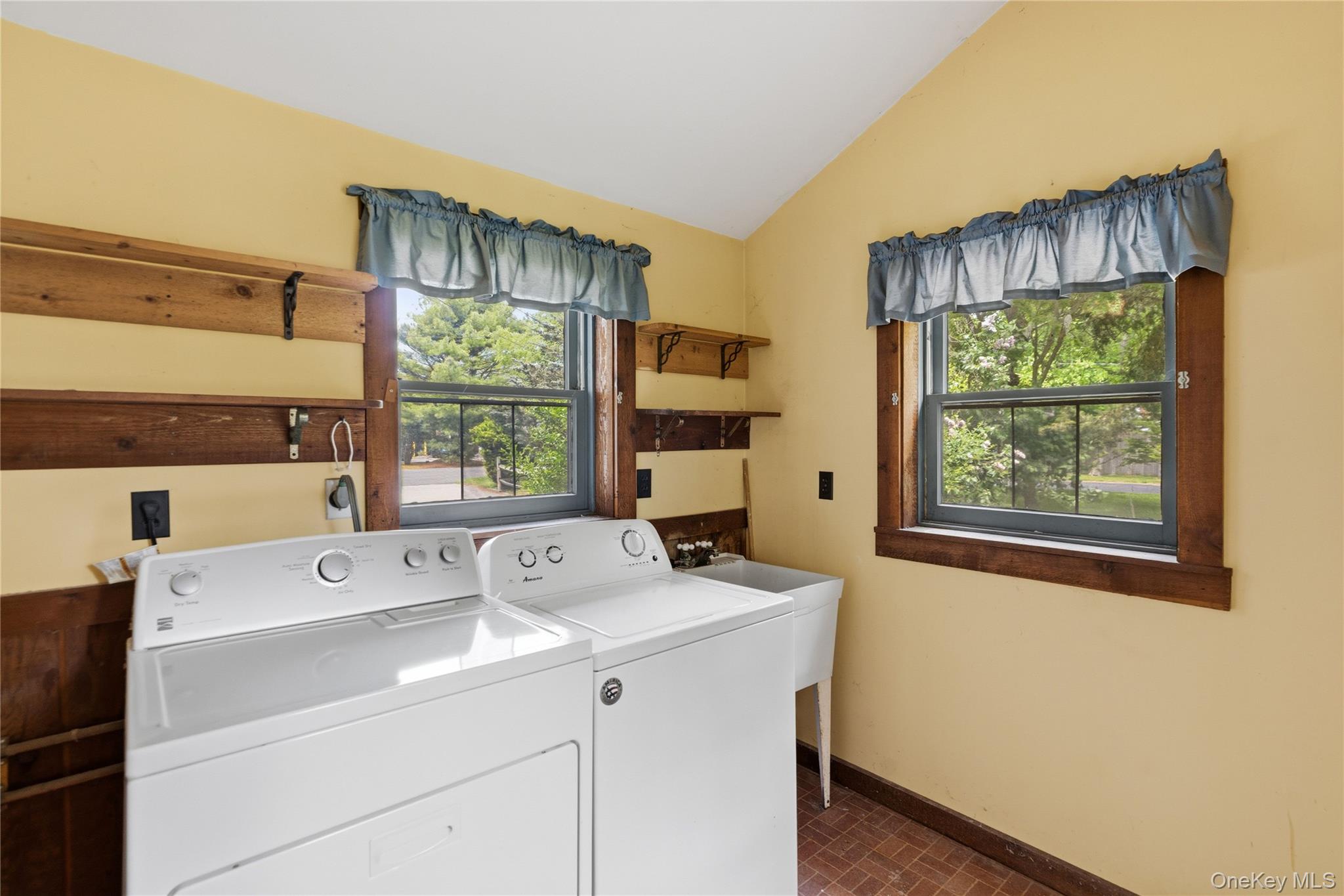 4 Russett Lane Property Photo 17