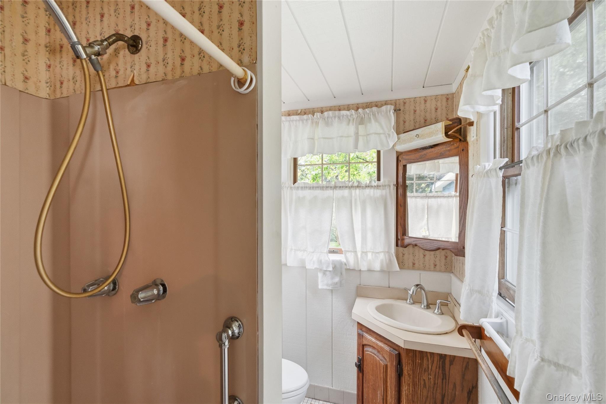 4 Russett Lane Property Photo 22