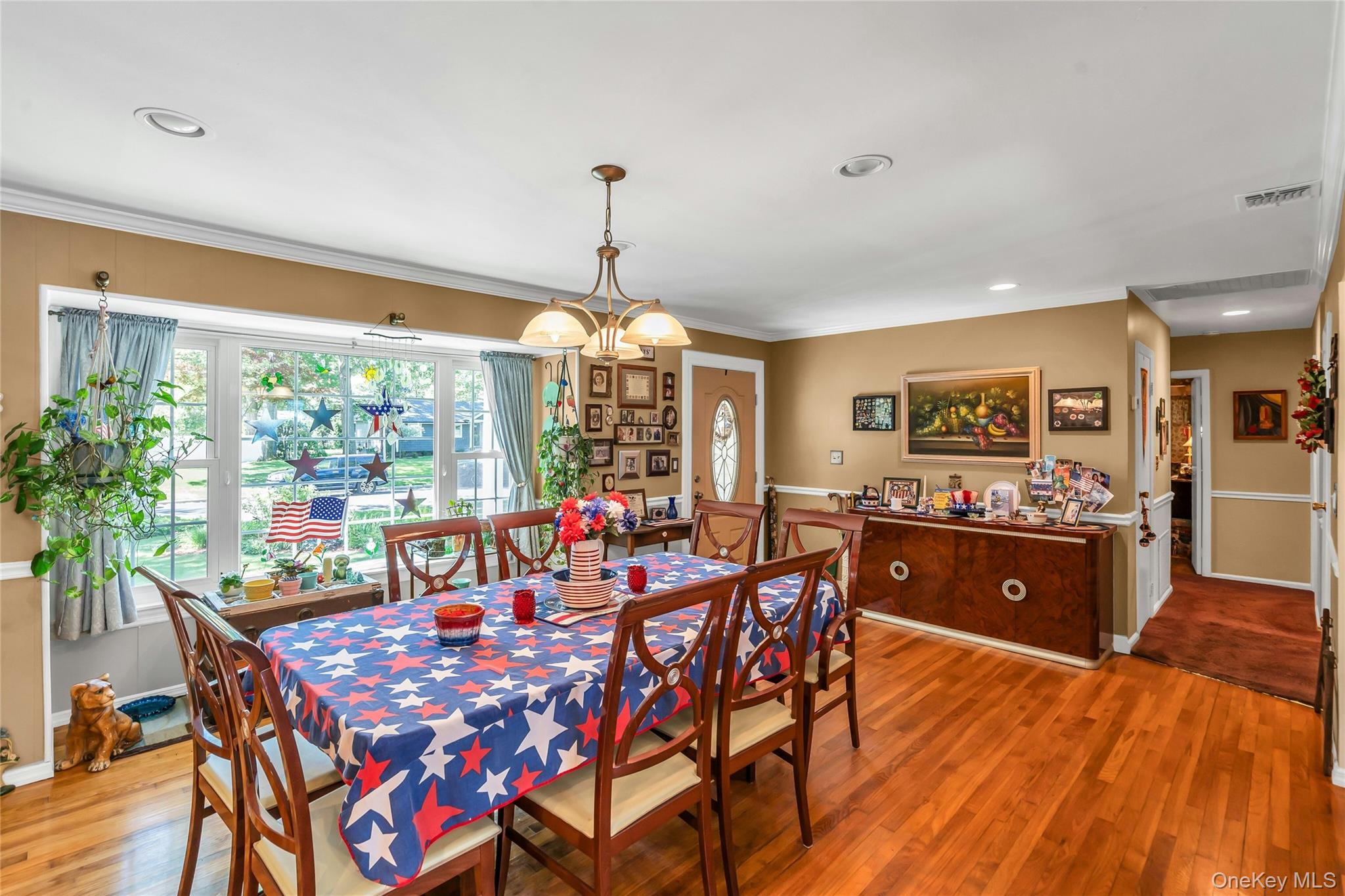 25 Del Place Property Photo 6