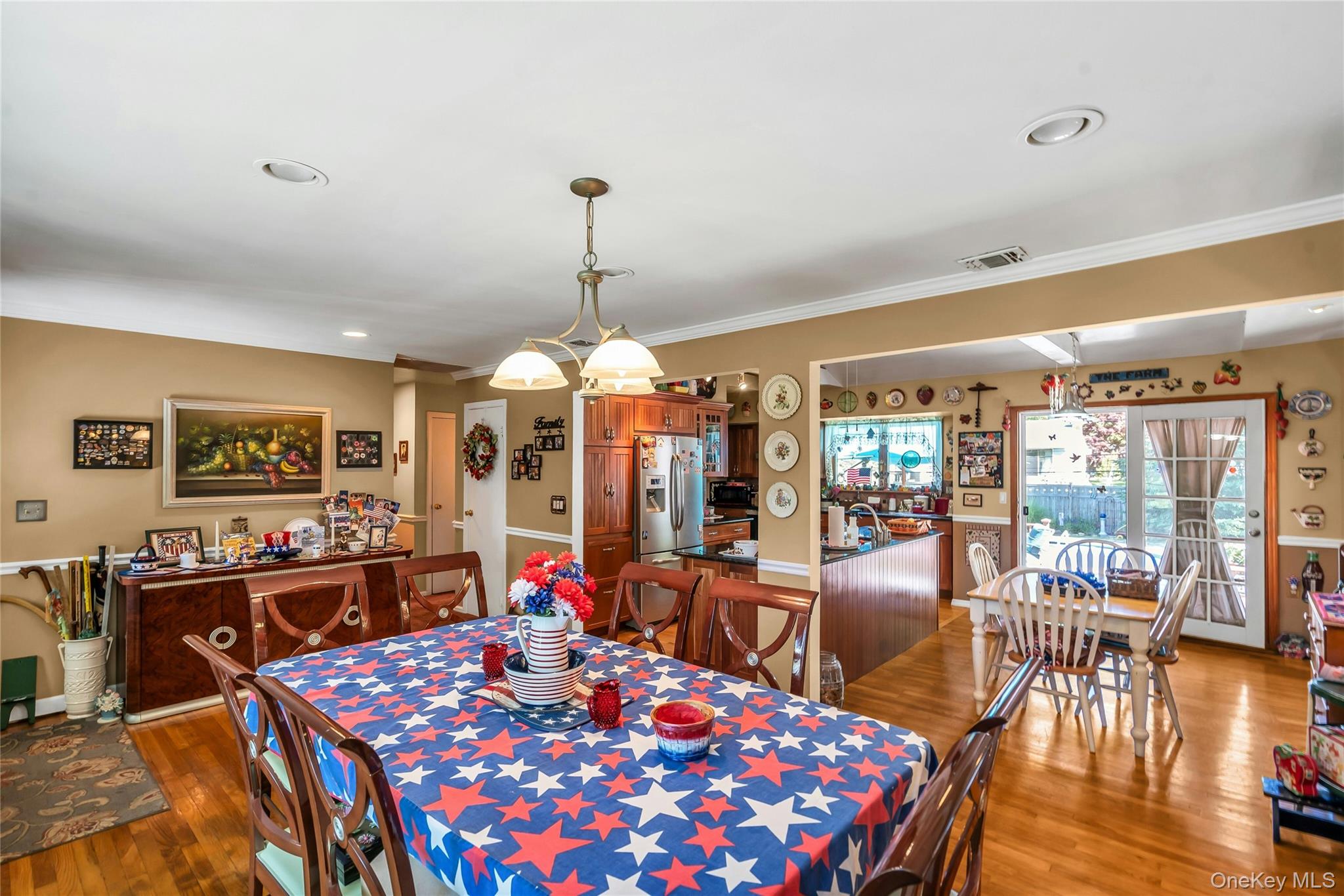25 Del Place Property Photo 10