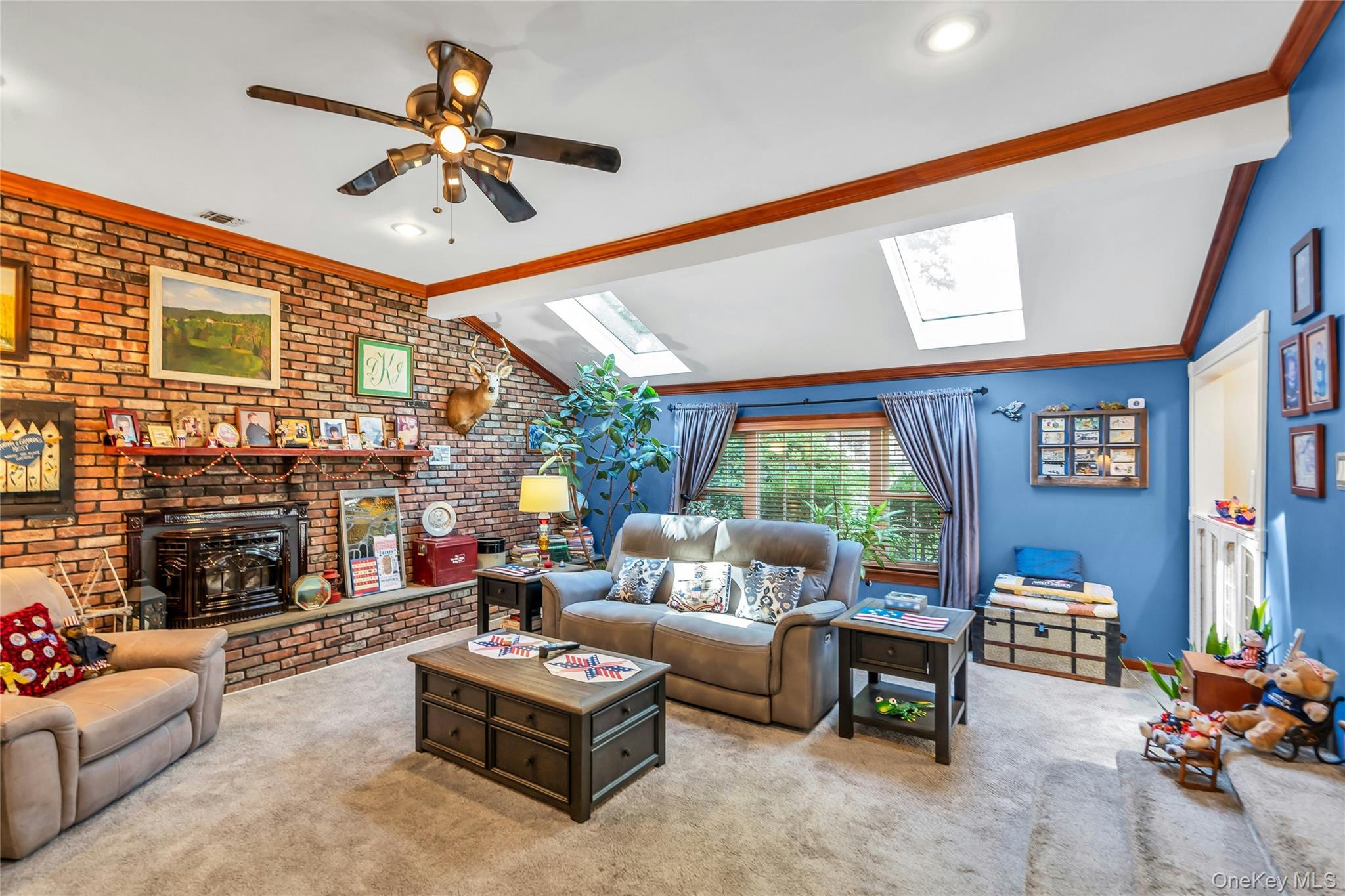 25 Del Place Property Photo 11
