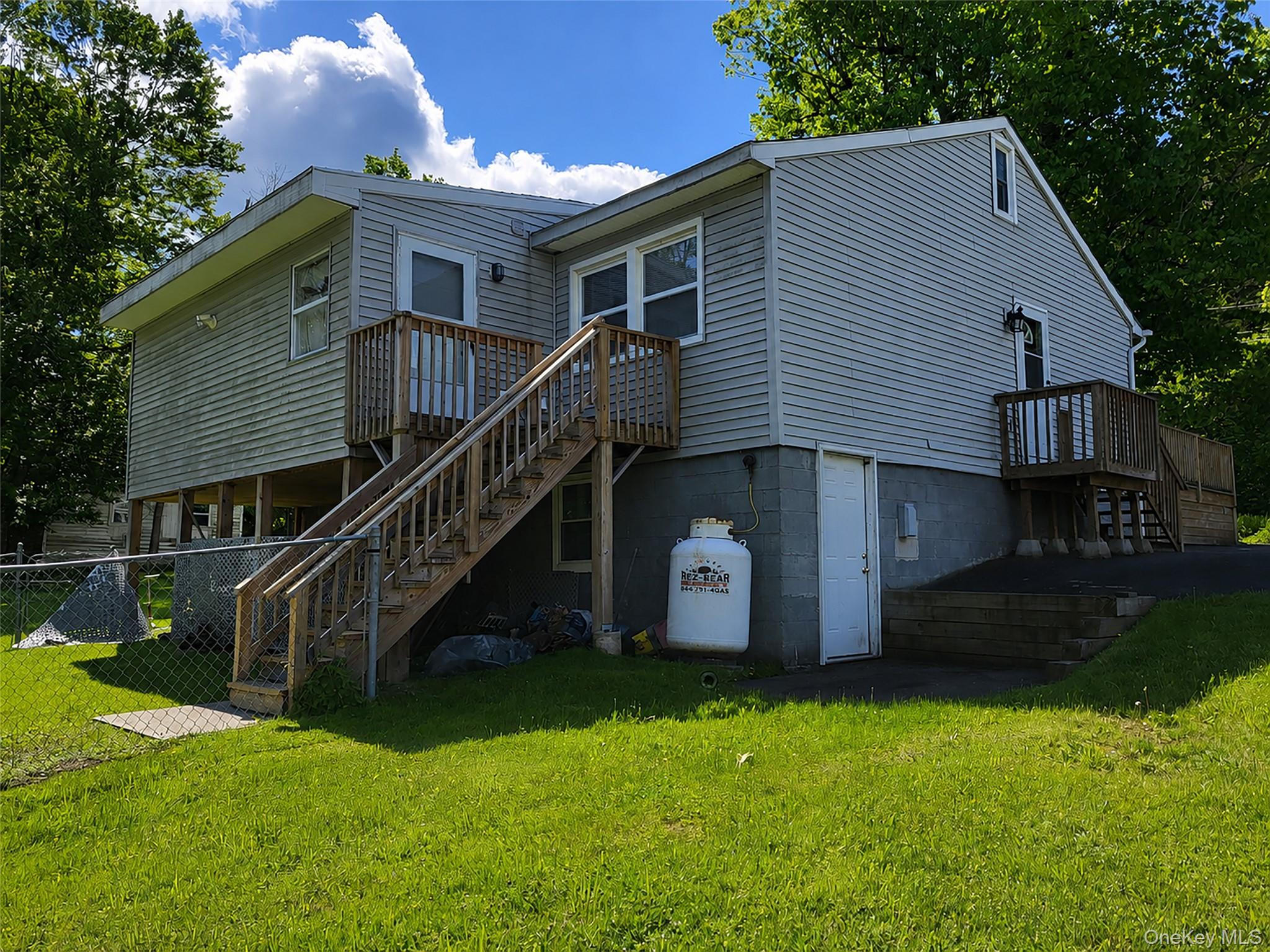 286 Dingle Daisy Road Property Photo 3