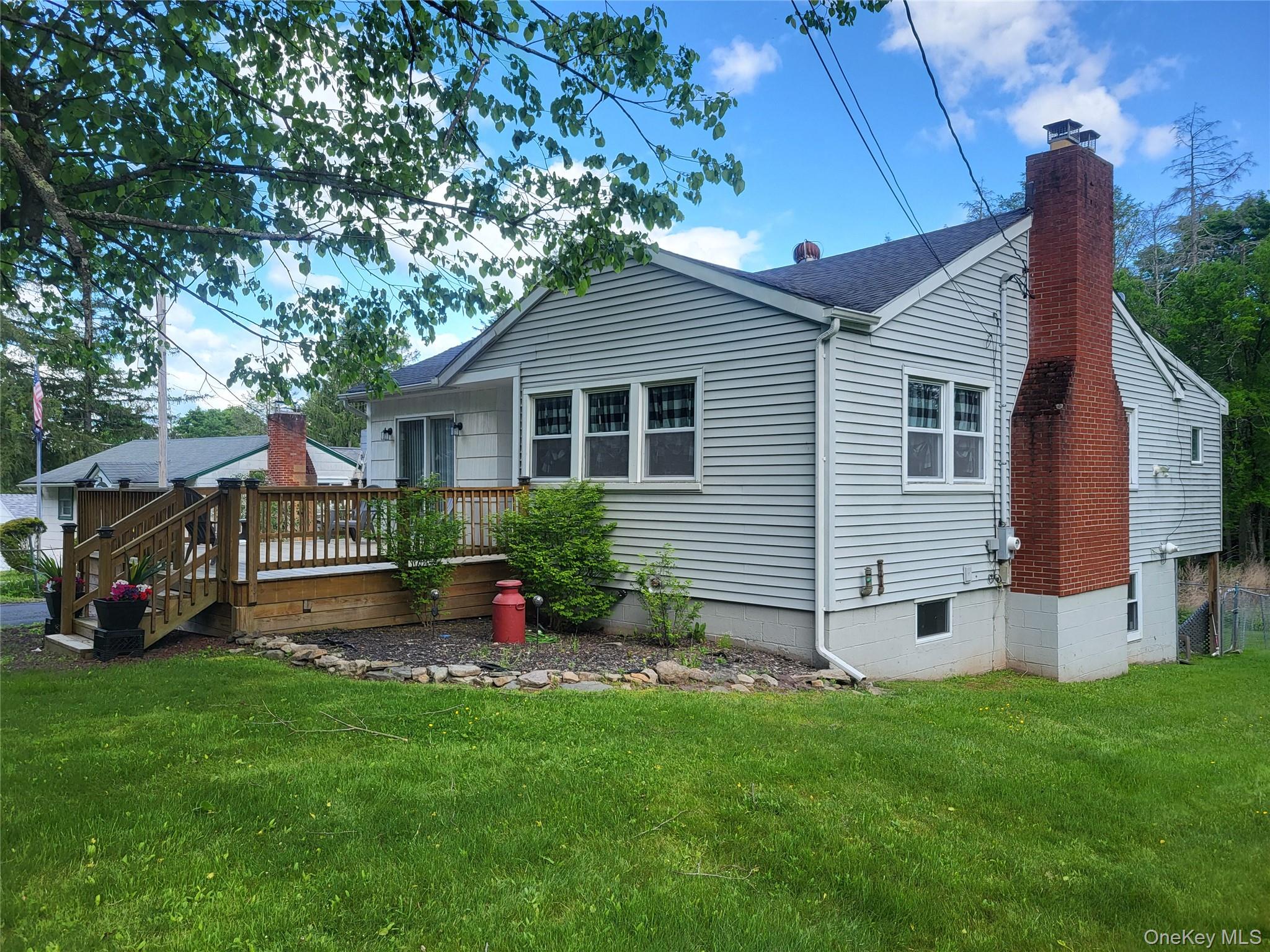 286 Dingle Daisy Road Property Photo 4