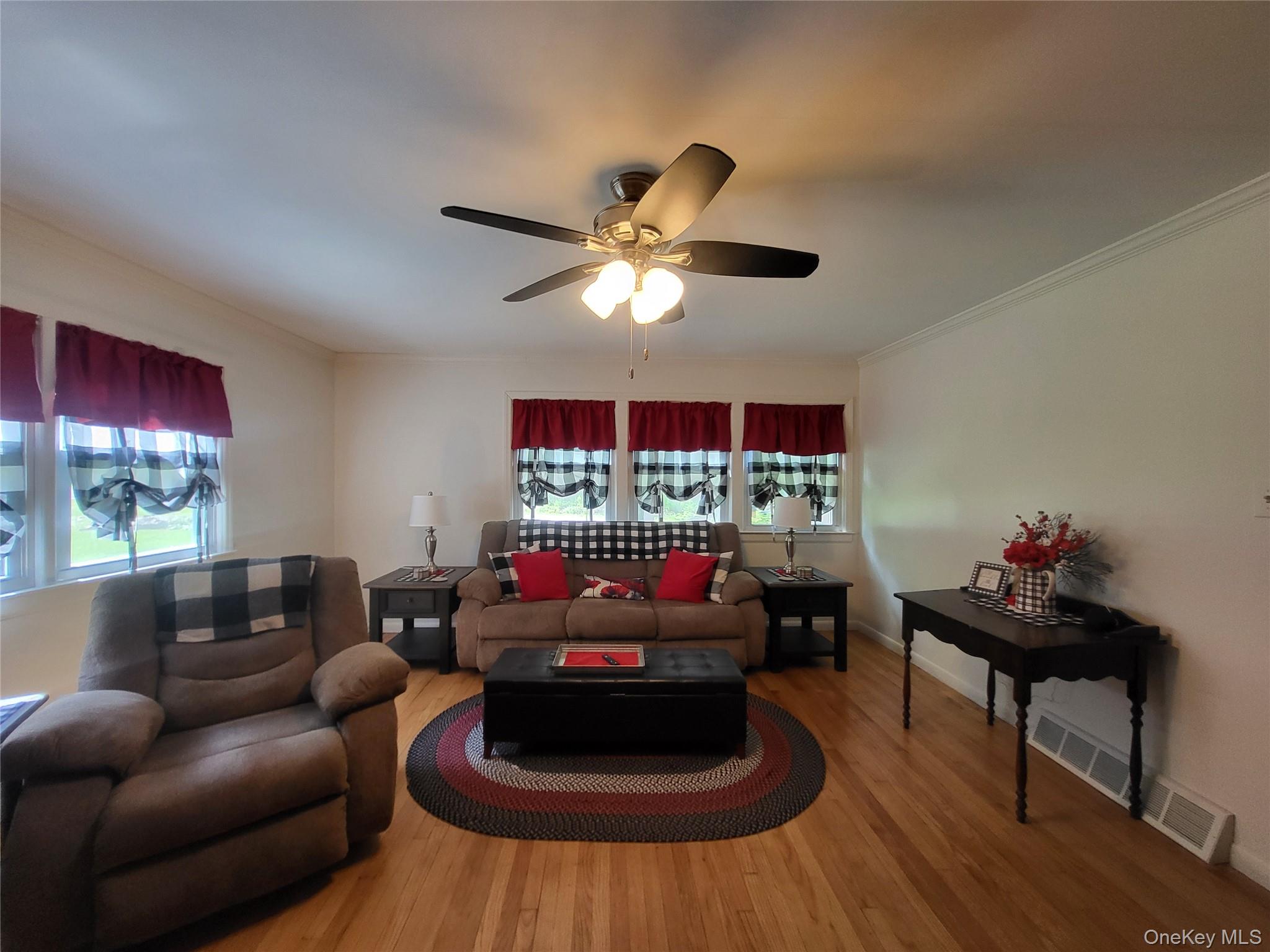 286 Dingle Daisy Road Property Photo 8