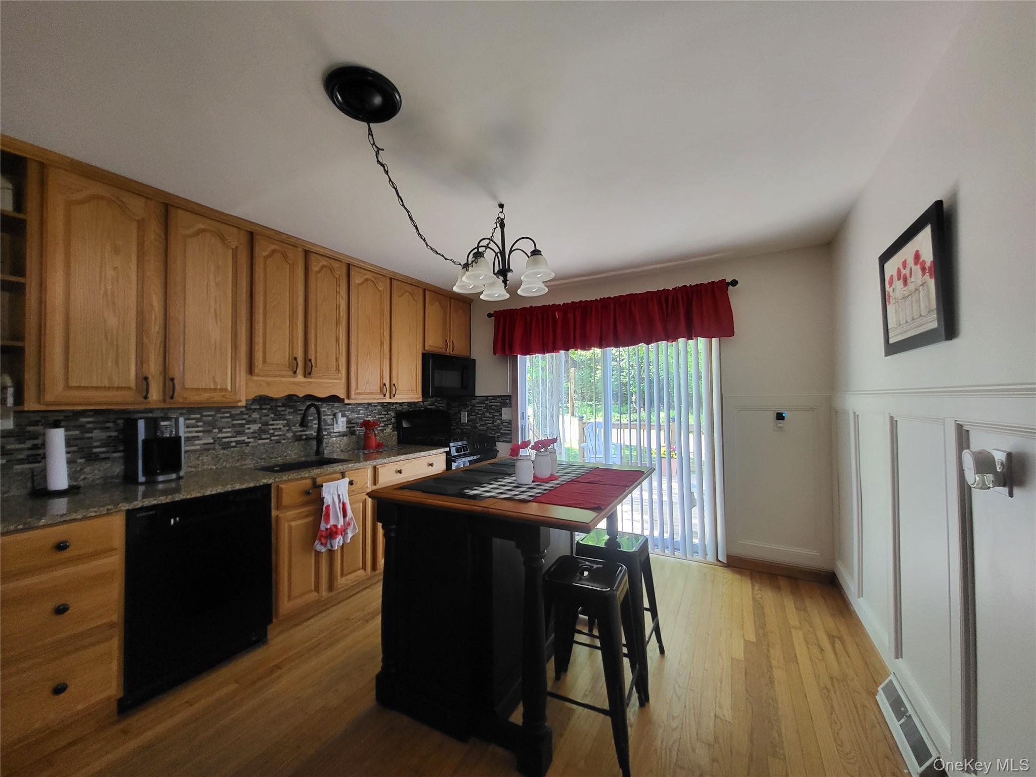 286 Dingle Daisy Road Property Photo 11