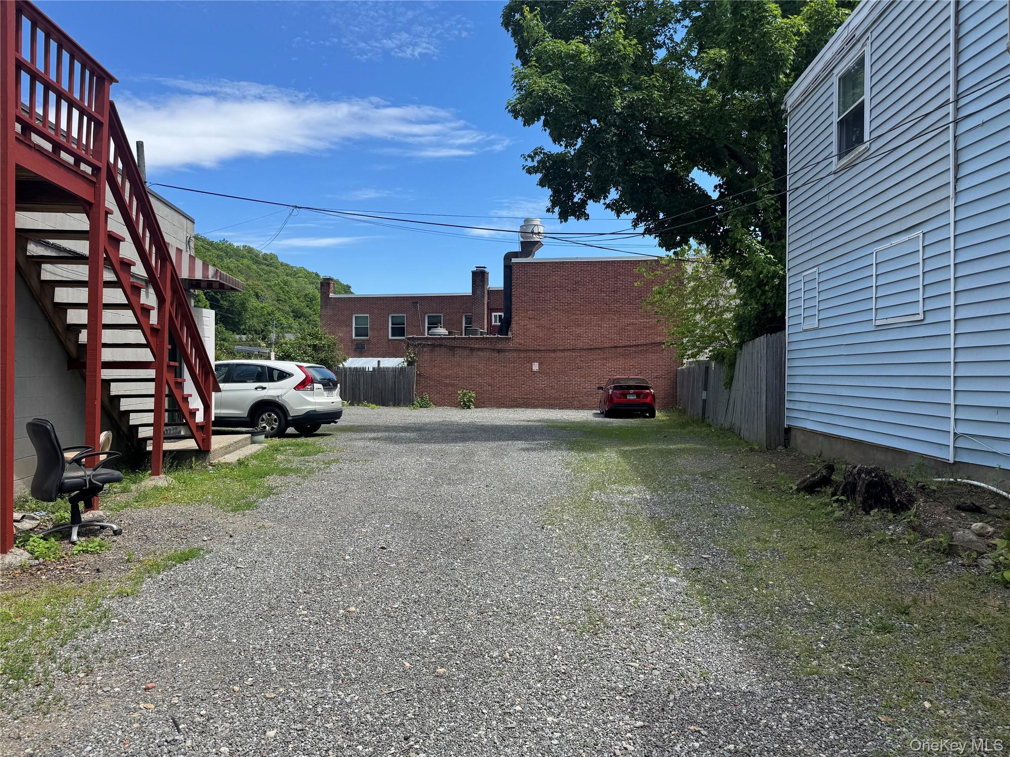 21 King Street Property Photo 3