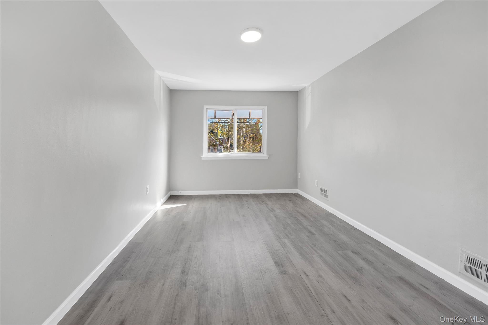 437 Torry Avenue Property Photo 21