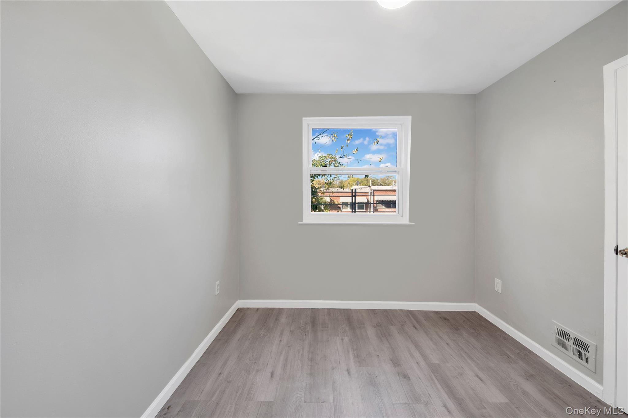 437 Torry Avenue Property Photo 32