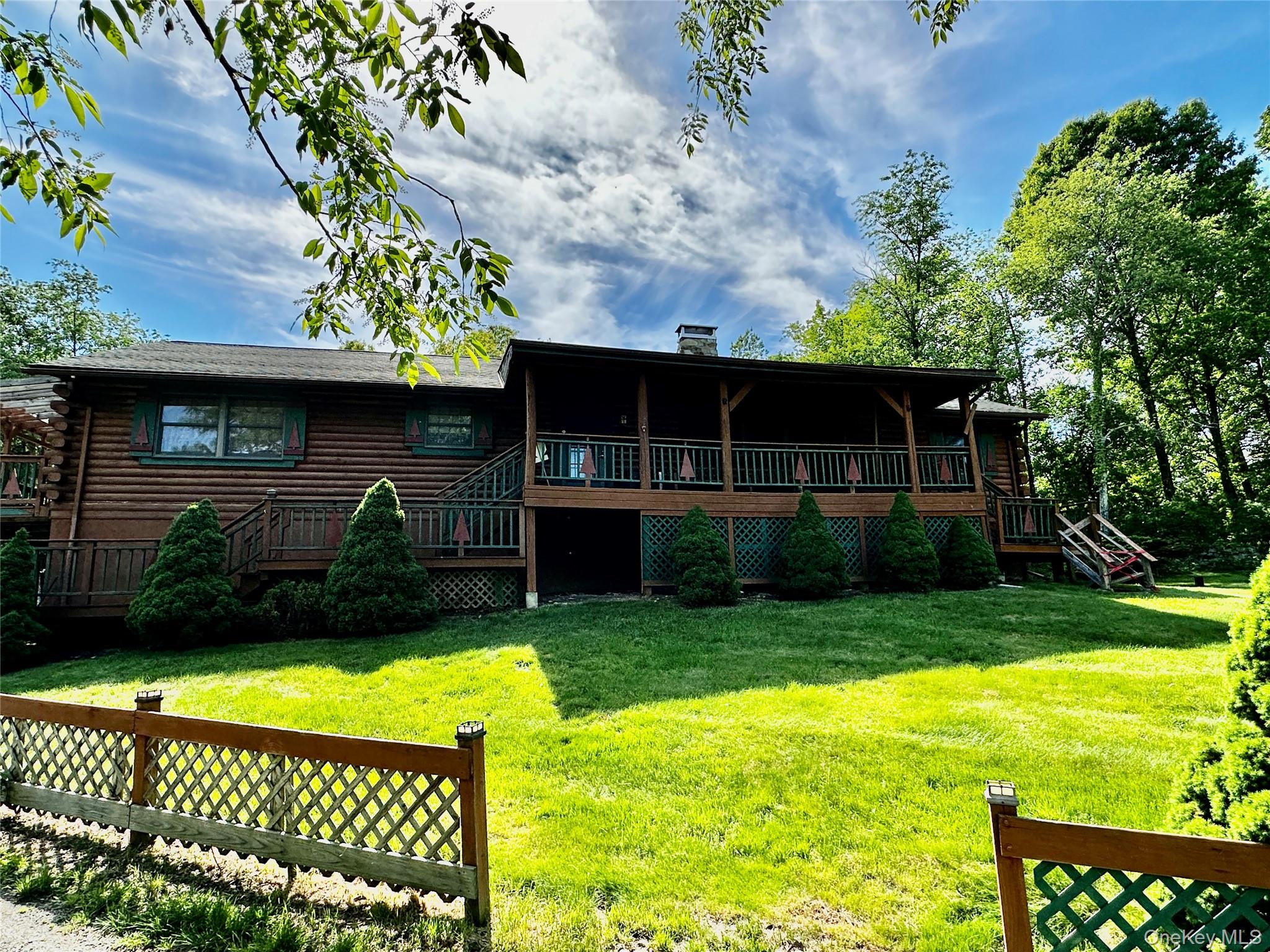11 Cuomo Drive Property Photo 1
