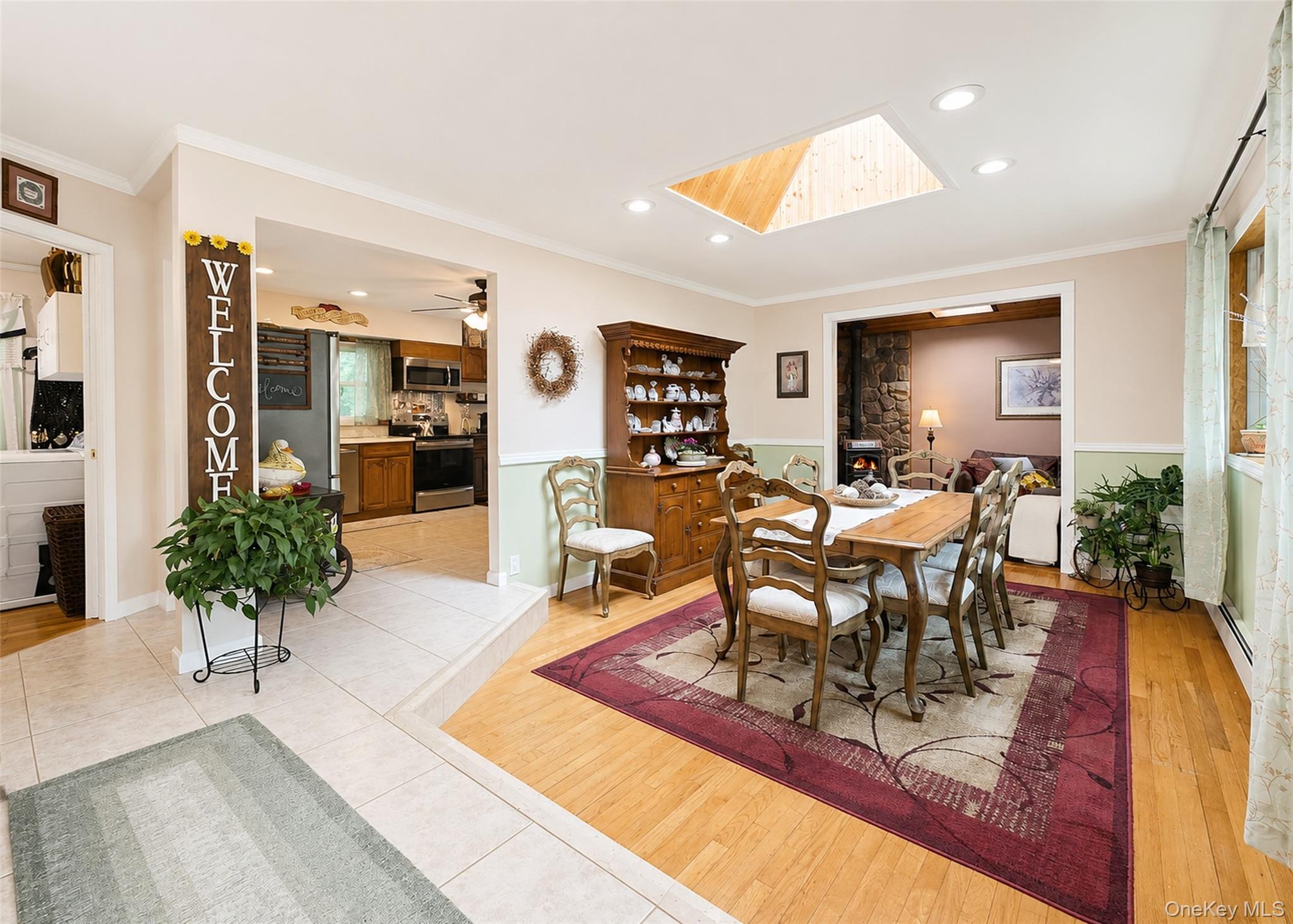 9 Holly Street Property Photo 4