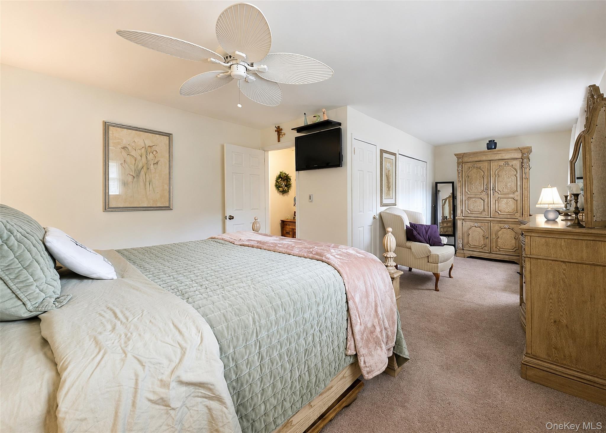 9 Holly Street Property Photo 9