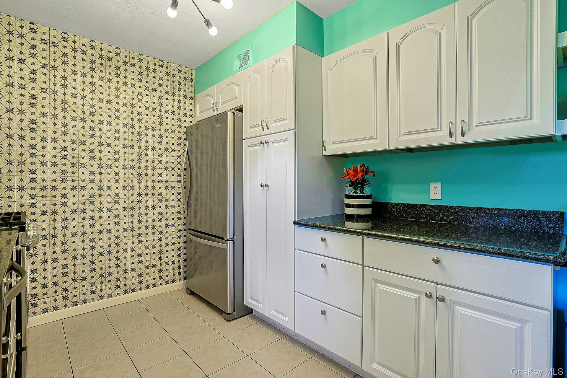 2798 Holly Drive Property Photo 12