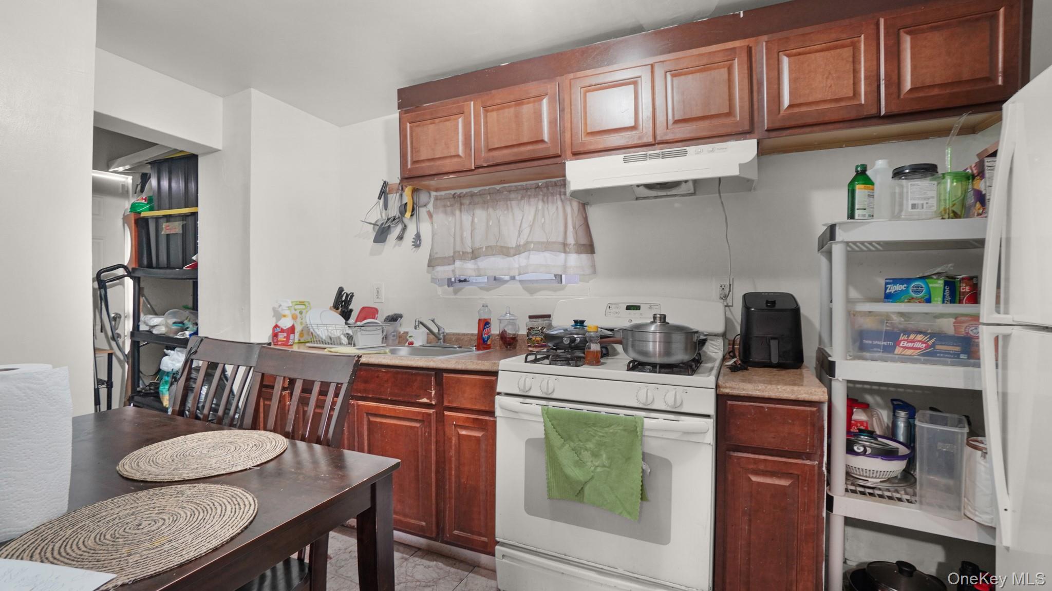 2657 Briggs Avenue Property Photo 21