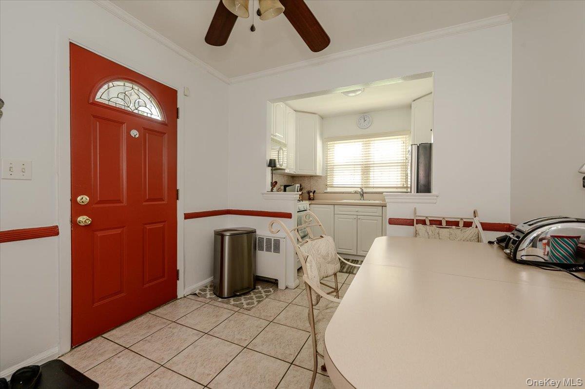 1103 Rhinelander Avenue Property Photo 23