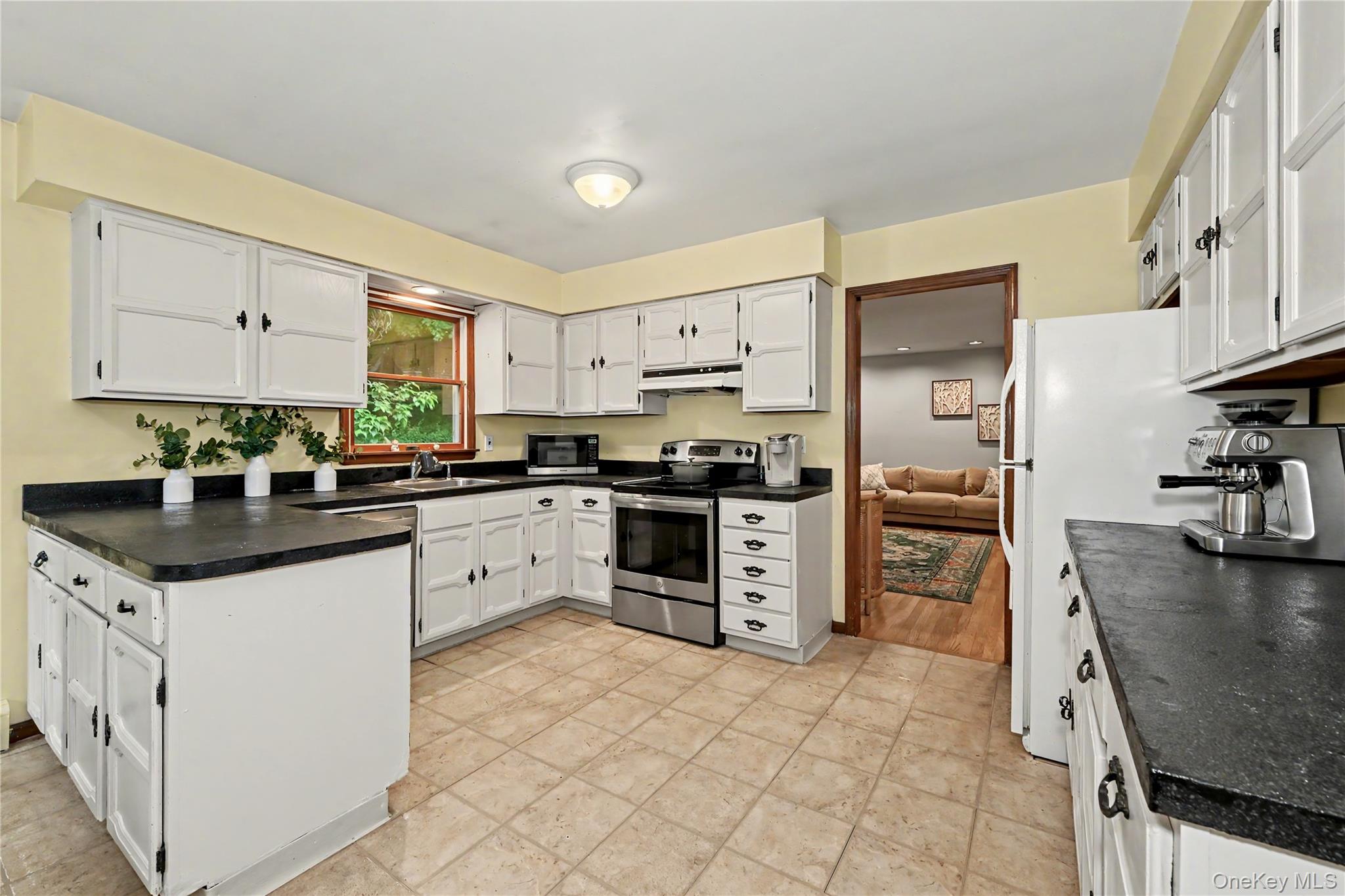 33 Sabbathday Hill Road Property Photo 5