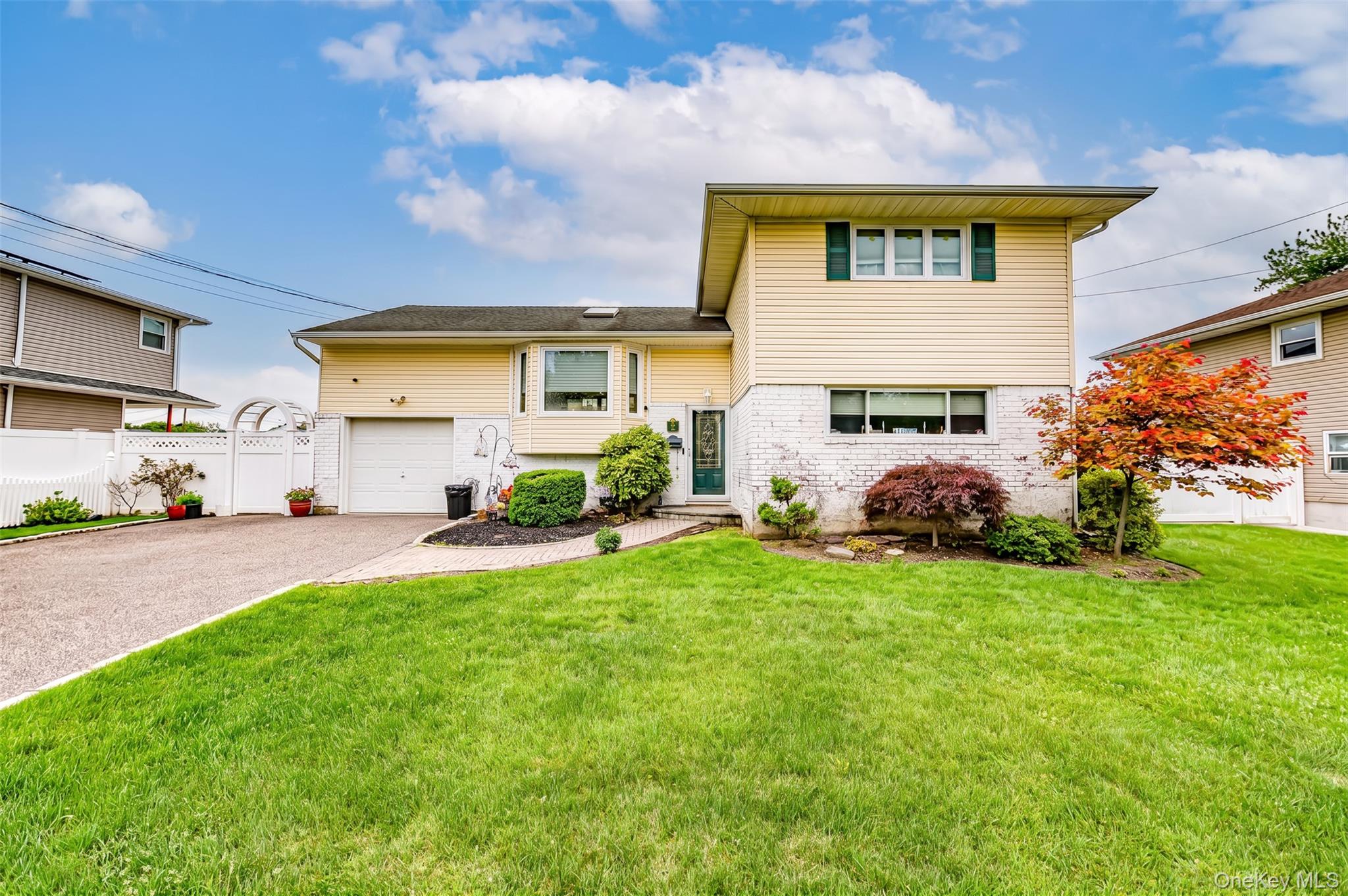 6 Oneida Street Property Photo 1