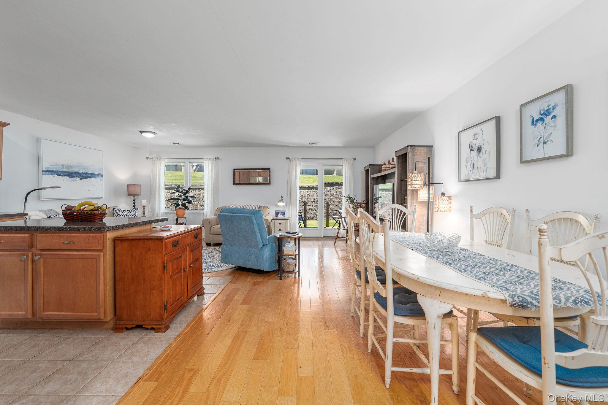 2204 Cedar Path Property Photo 4