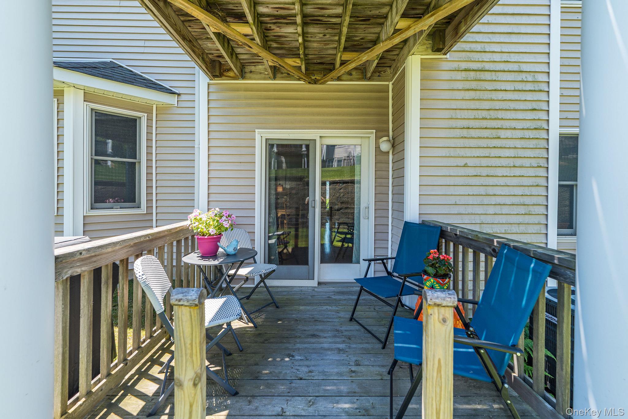 2204 Cedar Path Property Photo 32