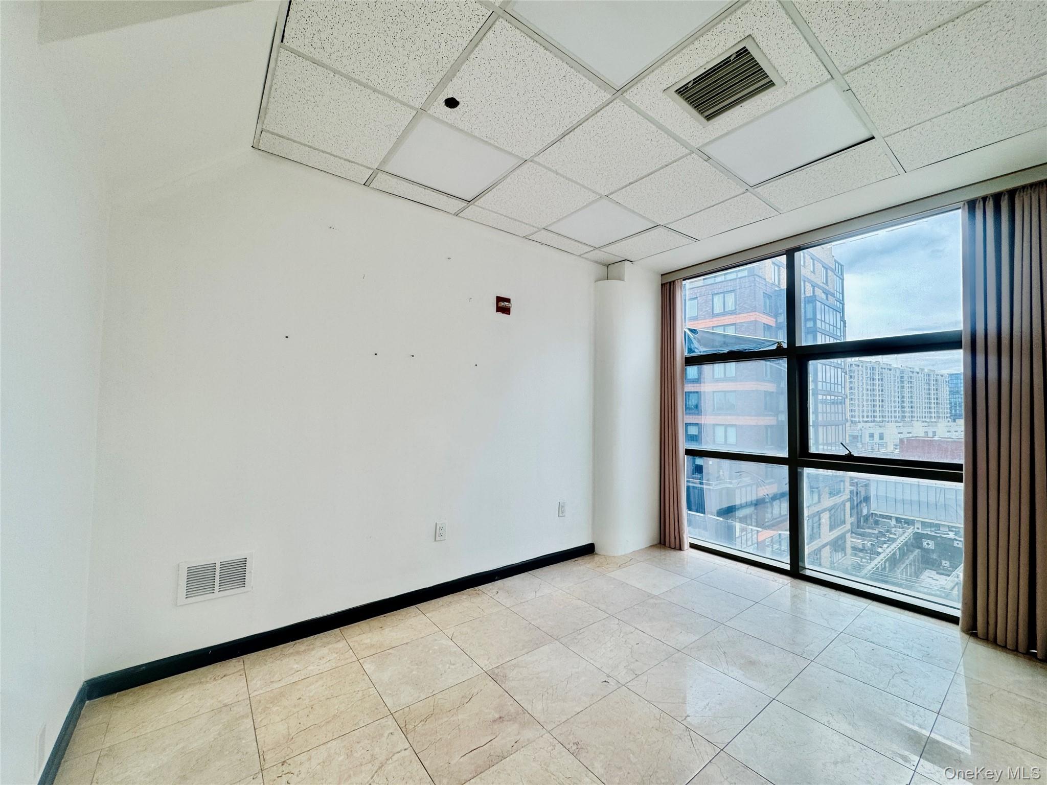 39-07 Prince Street 6f Property Photo 1
