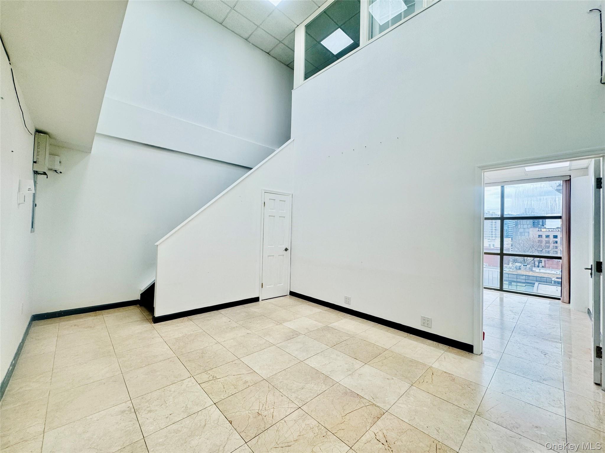 39-07 Prince Street 6f Property Photo 4