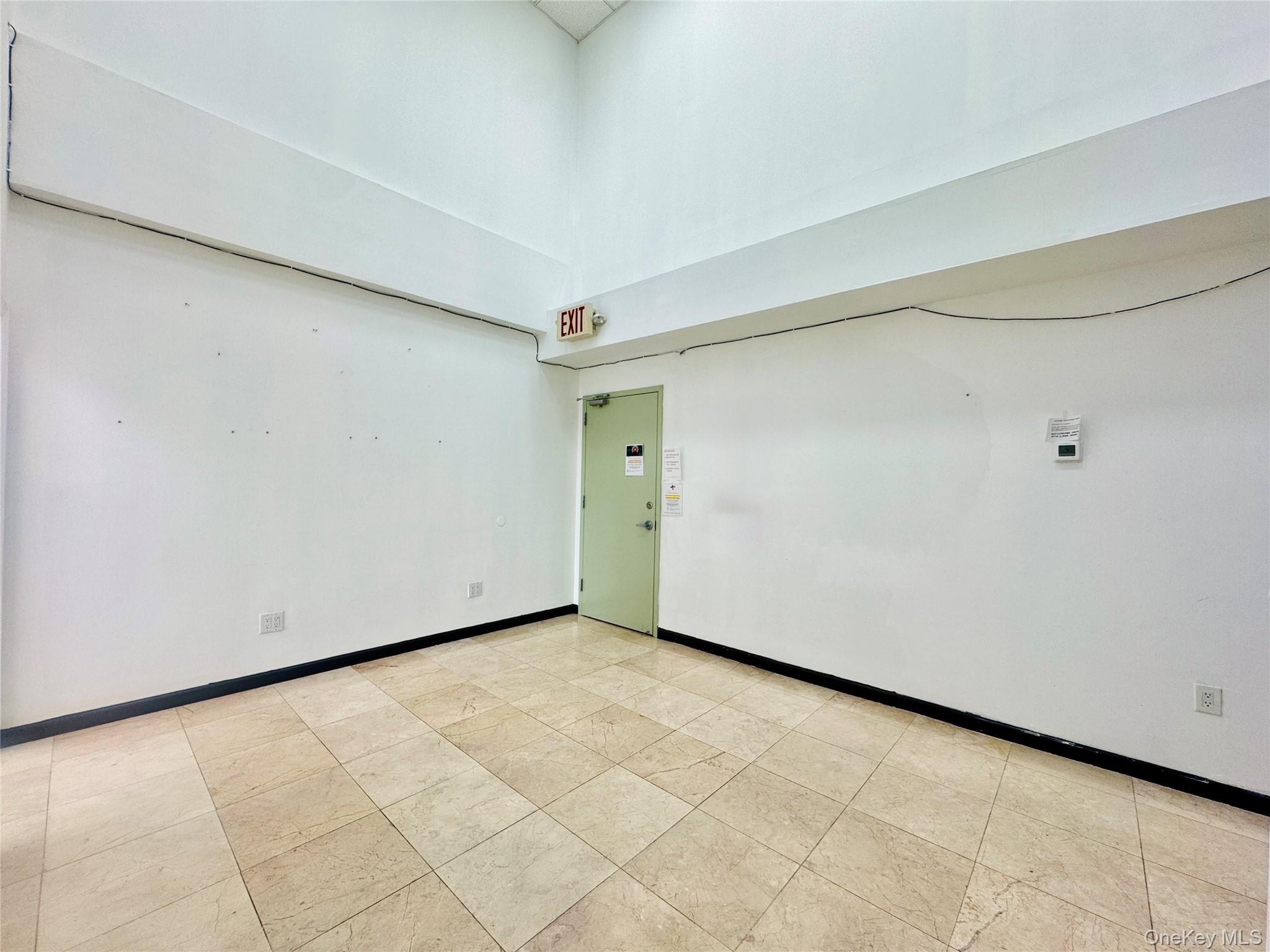 39-07 Prince Street 6f Property Photo 5