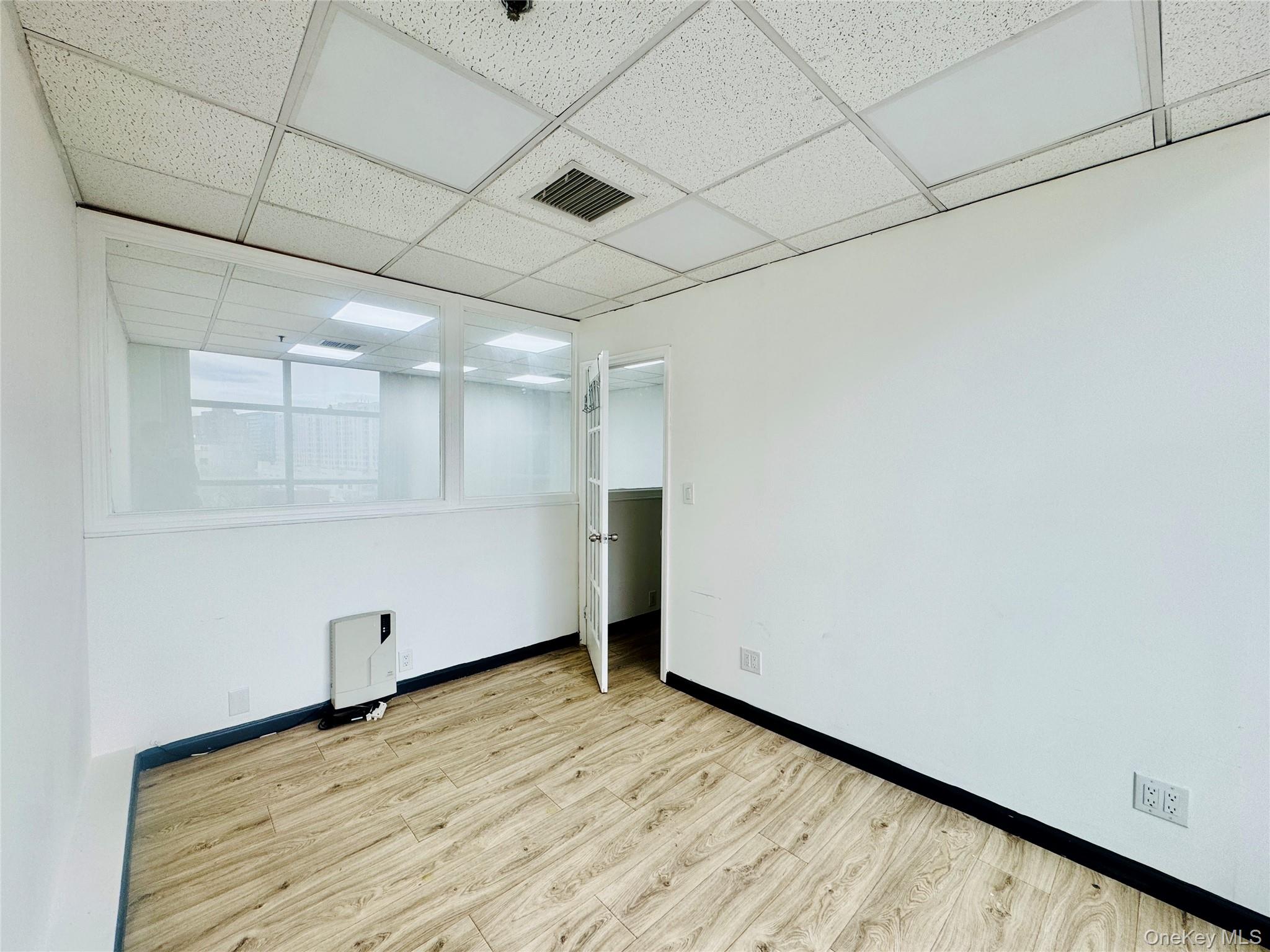 39-07 Prince Street 6f Property Photo 12