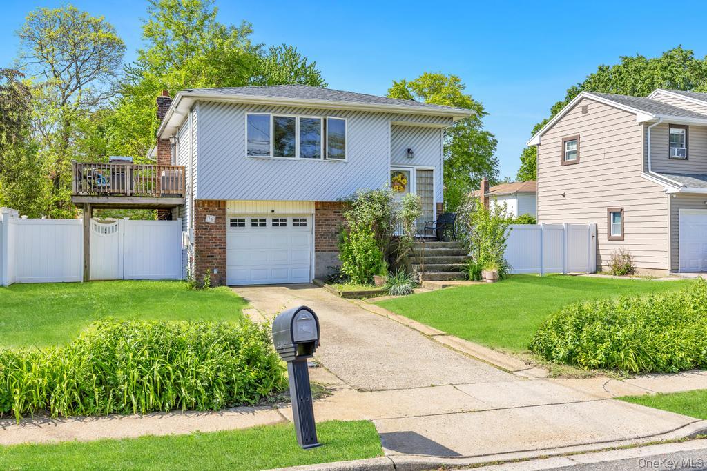 16 E Grove Street Property Photo 3